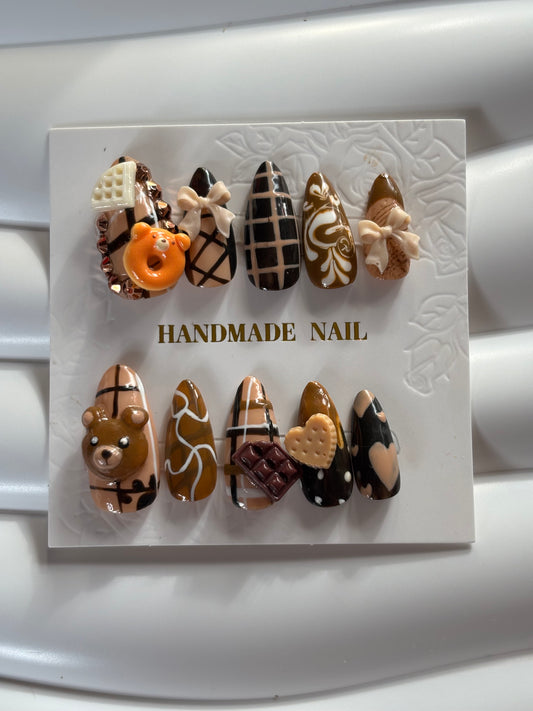 Teddy Chocolate Nails