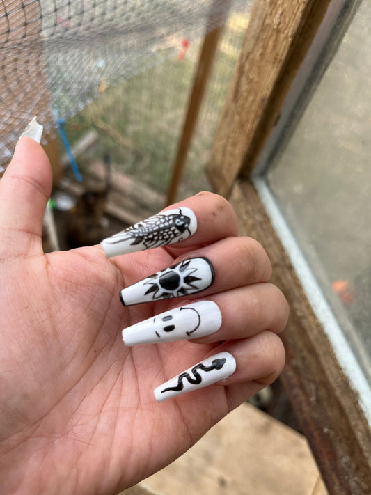 Yin And Yang Press On Nails